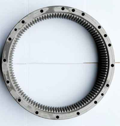 824101150031 Венок Колеса Z116