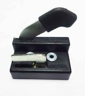 44910473 замок двери левый