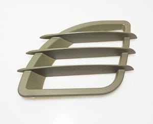 916501022390 решетка капота