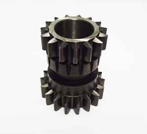 82982347 шестерня Z15 /18