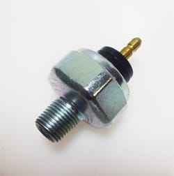 M809526 датчик давления масла