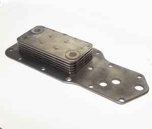 3957543 масляный радиатор