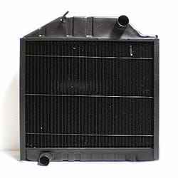 V35829310 Радиатор