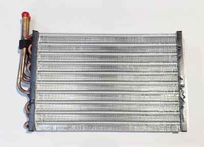 RE594338 радиатор кондиционера
