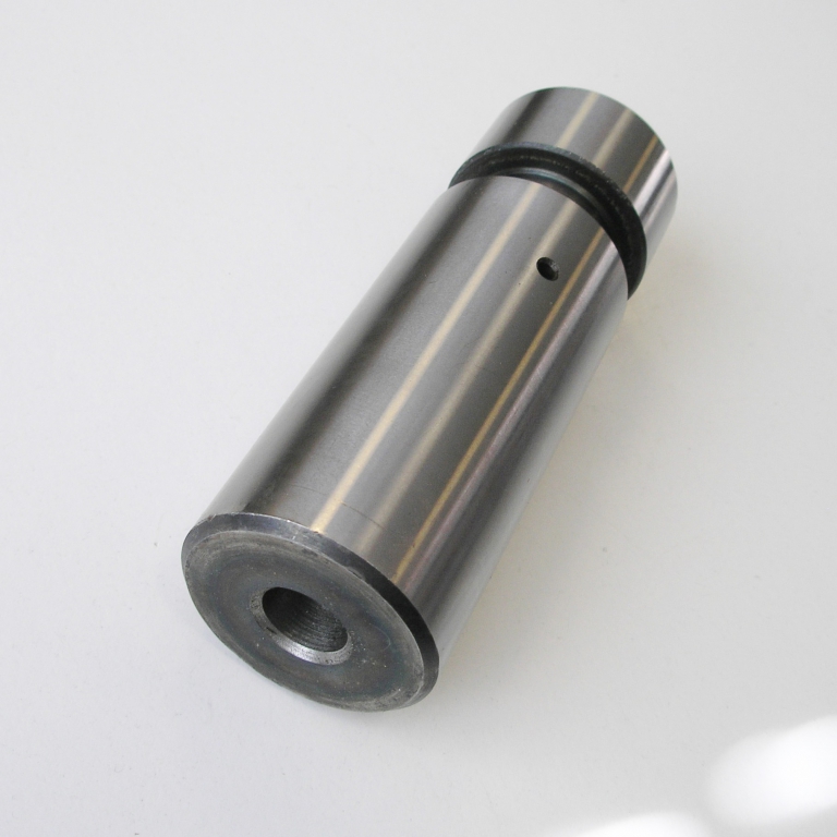 Штифт привода Нижний CASE 695SR