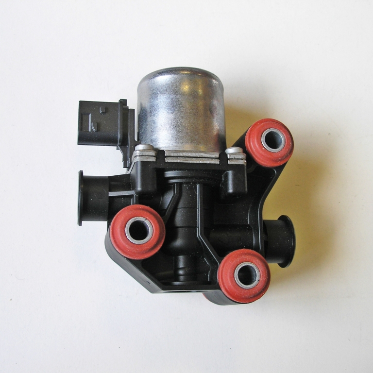 Водяной клапан CAT 428f2 / OEM