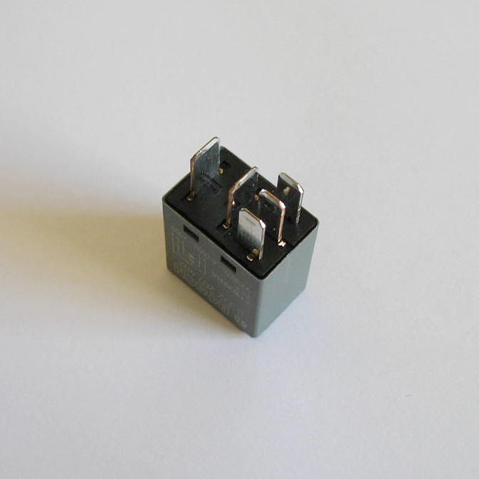 Реле 24V Bosch