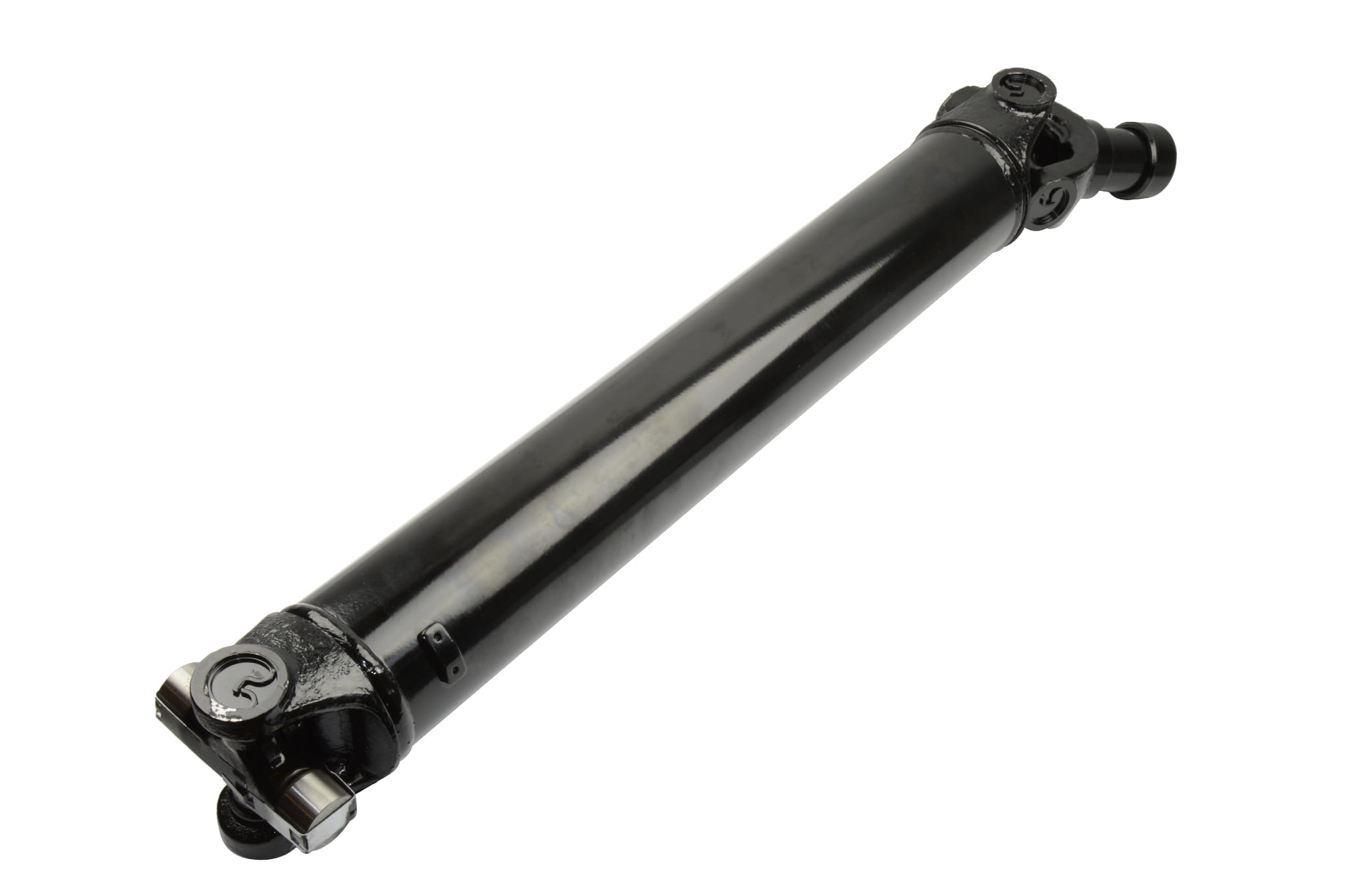 ПЕРЕДНИЙ ПРИВОДНОЙ ВАЛ NEW HOLLAND B110B 84120458