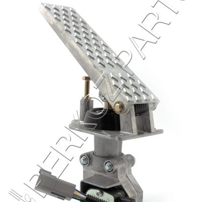 87696524-87360870 педаль дроссельной заслонки New Holland CASE