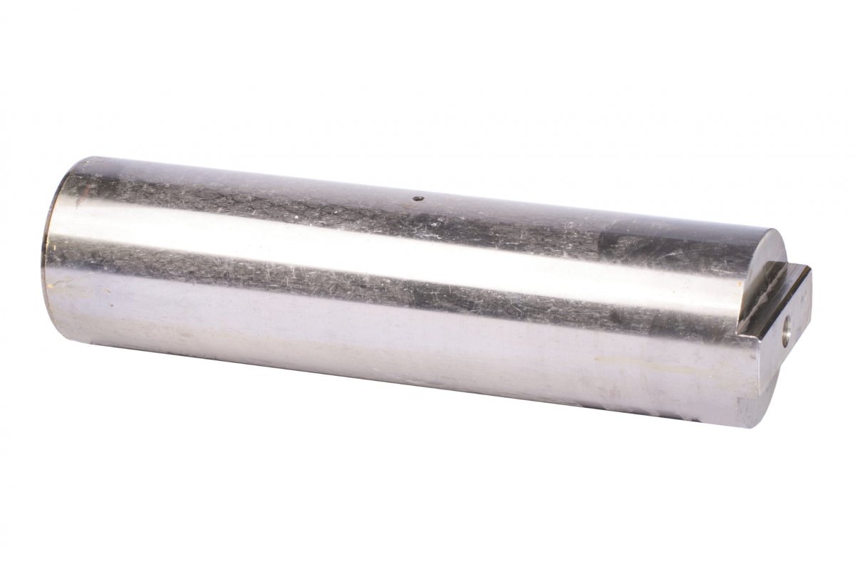 ШТИФТ РЫЧАГА ЗАРЯДНОГО УСТРОЙСТВА L110E L120E